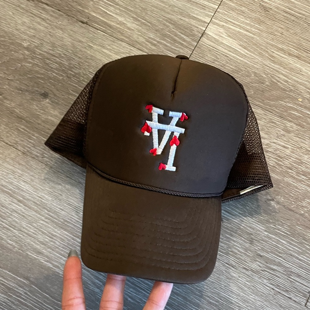 LA brown hat